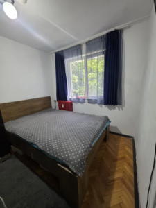 De vanzare , 2 camere, Podu Ros , etaj 1