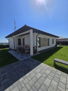 Casa Horpaz, 4 camere,plan parter, gata de mutat